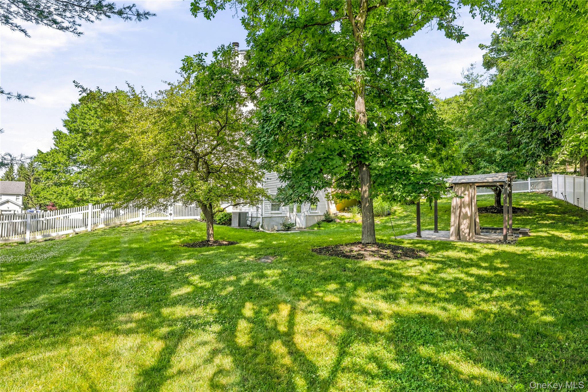 2 Sloane Court Property Photo 35