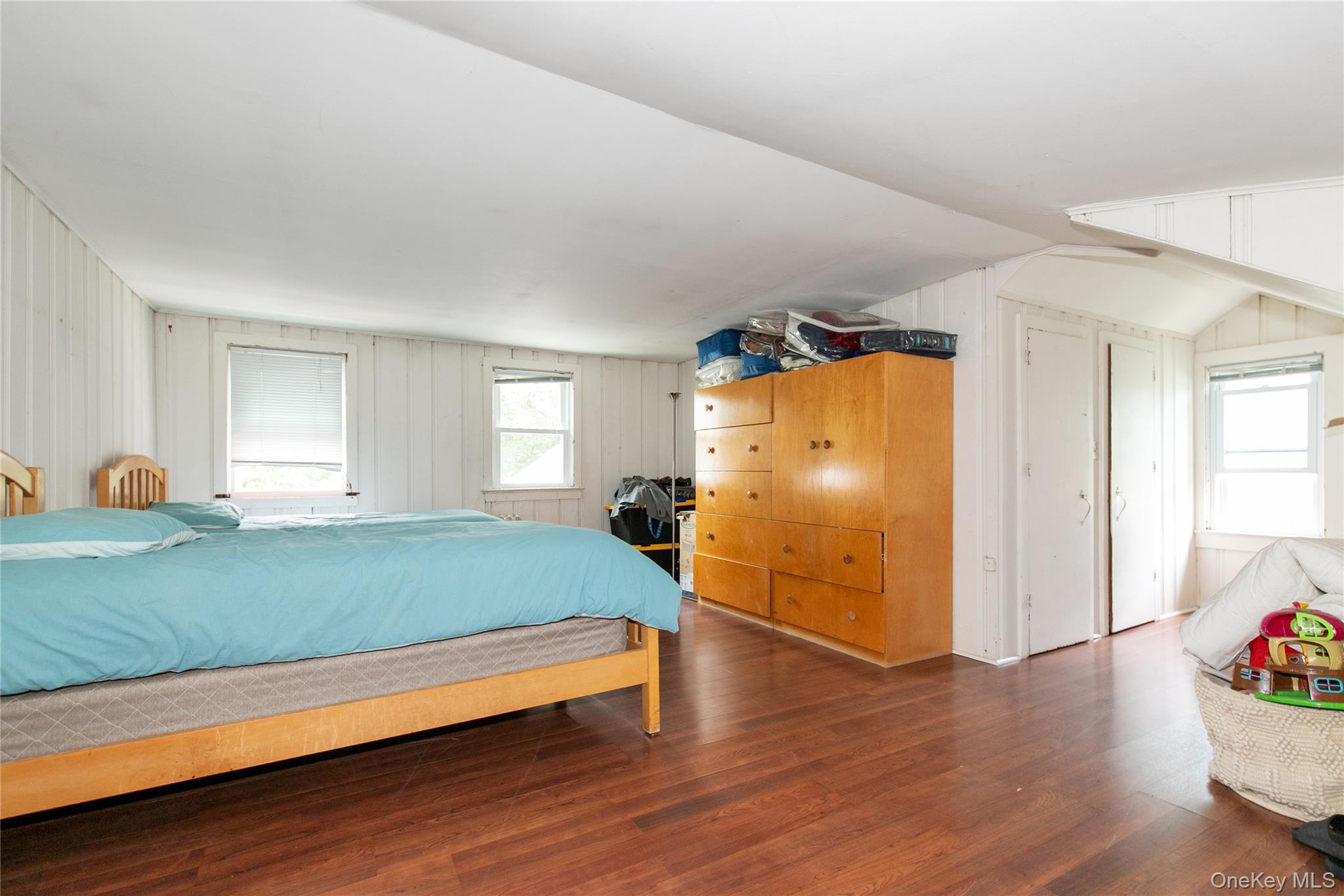 367 Summit Avenue Property Photo 18