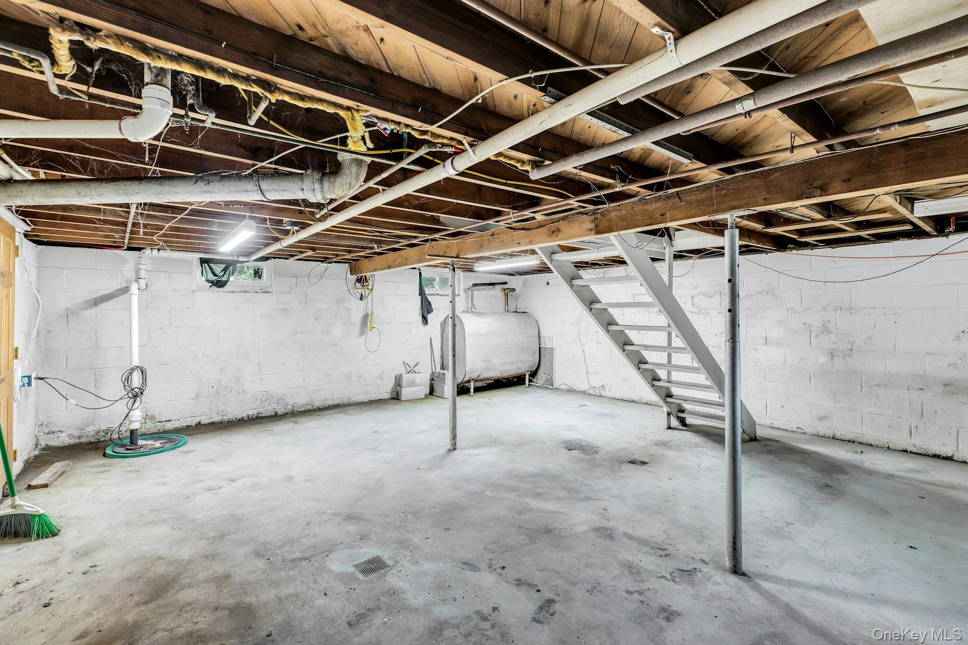 96 Washington Drive Property Photo 20