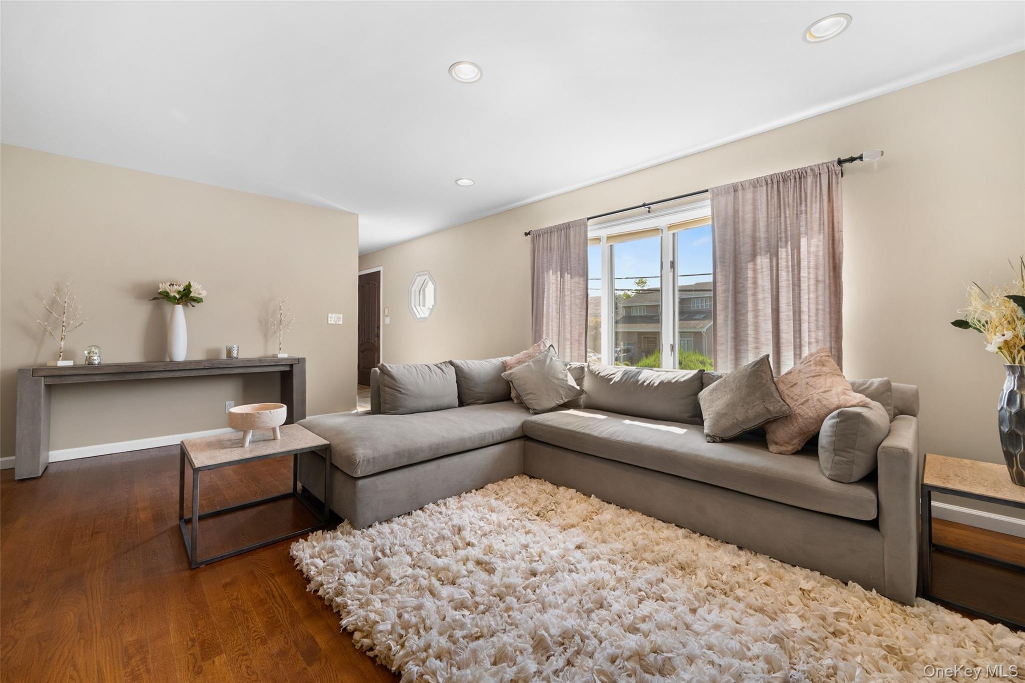 8 Ridge Street Property Photo 4