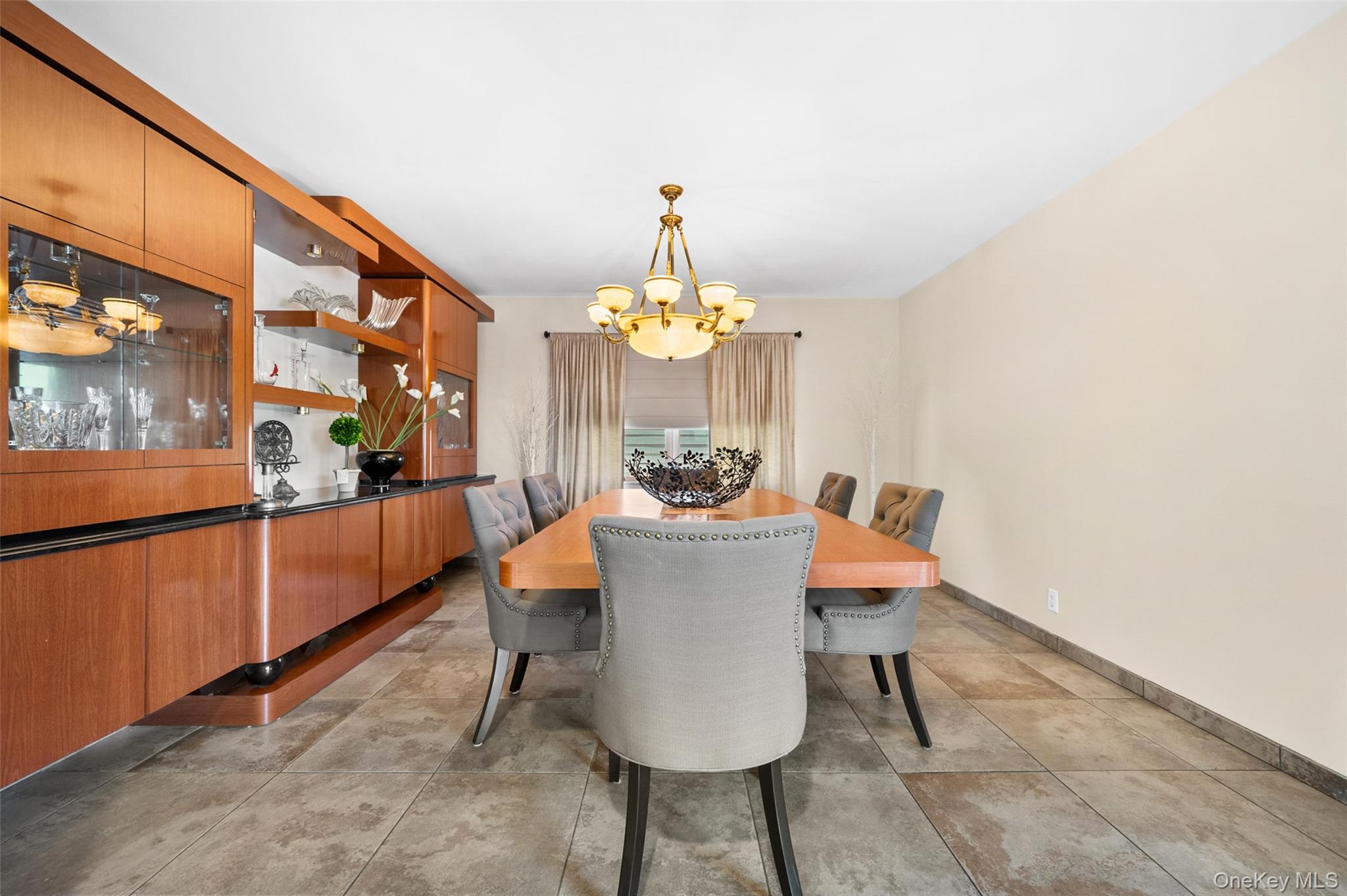 8 Ridge Street Property Photo 13