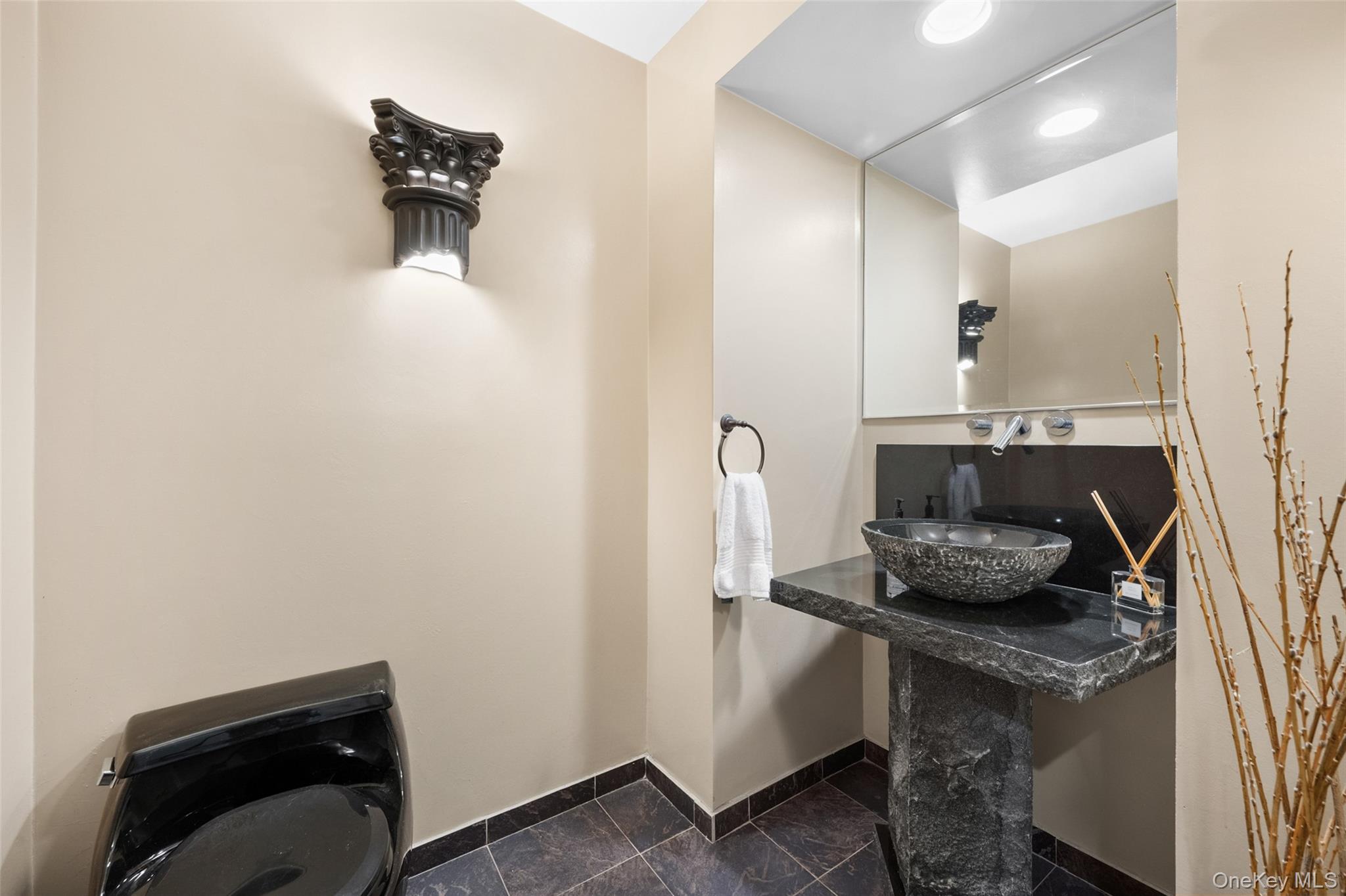 8 Ridge Street Property Photo 17