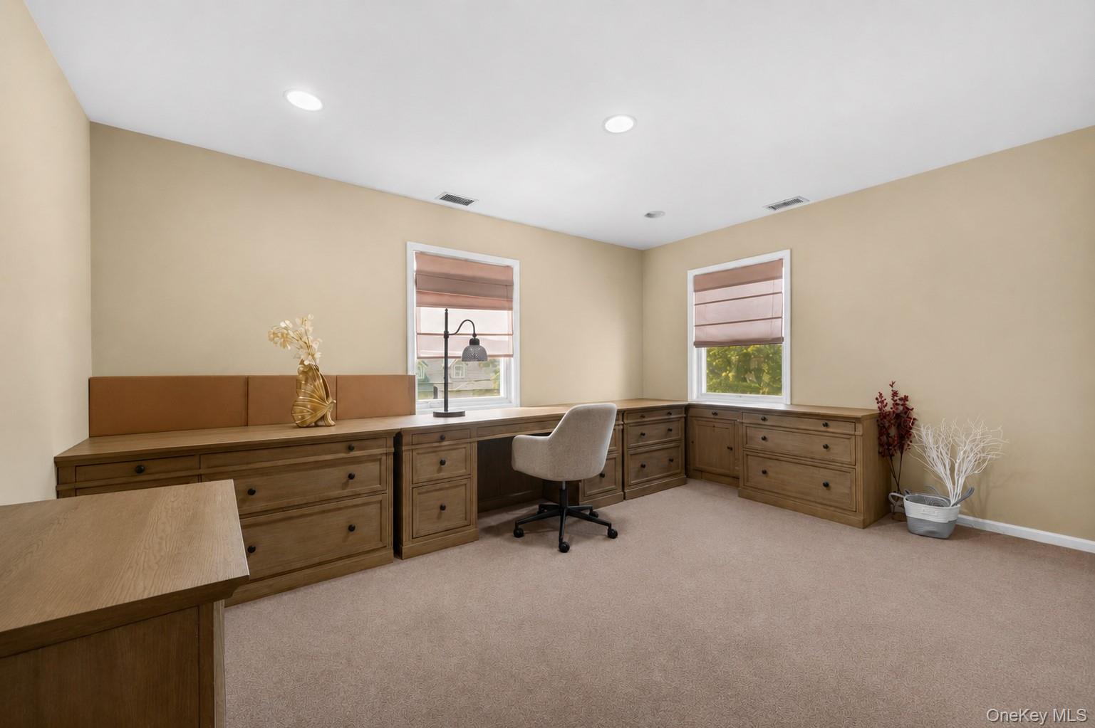 8 Ridge Street Property Photo 21