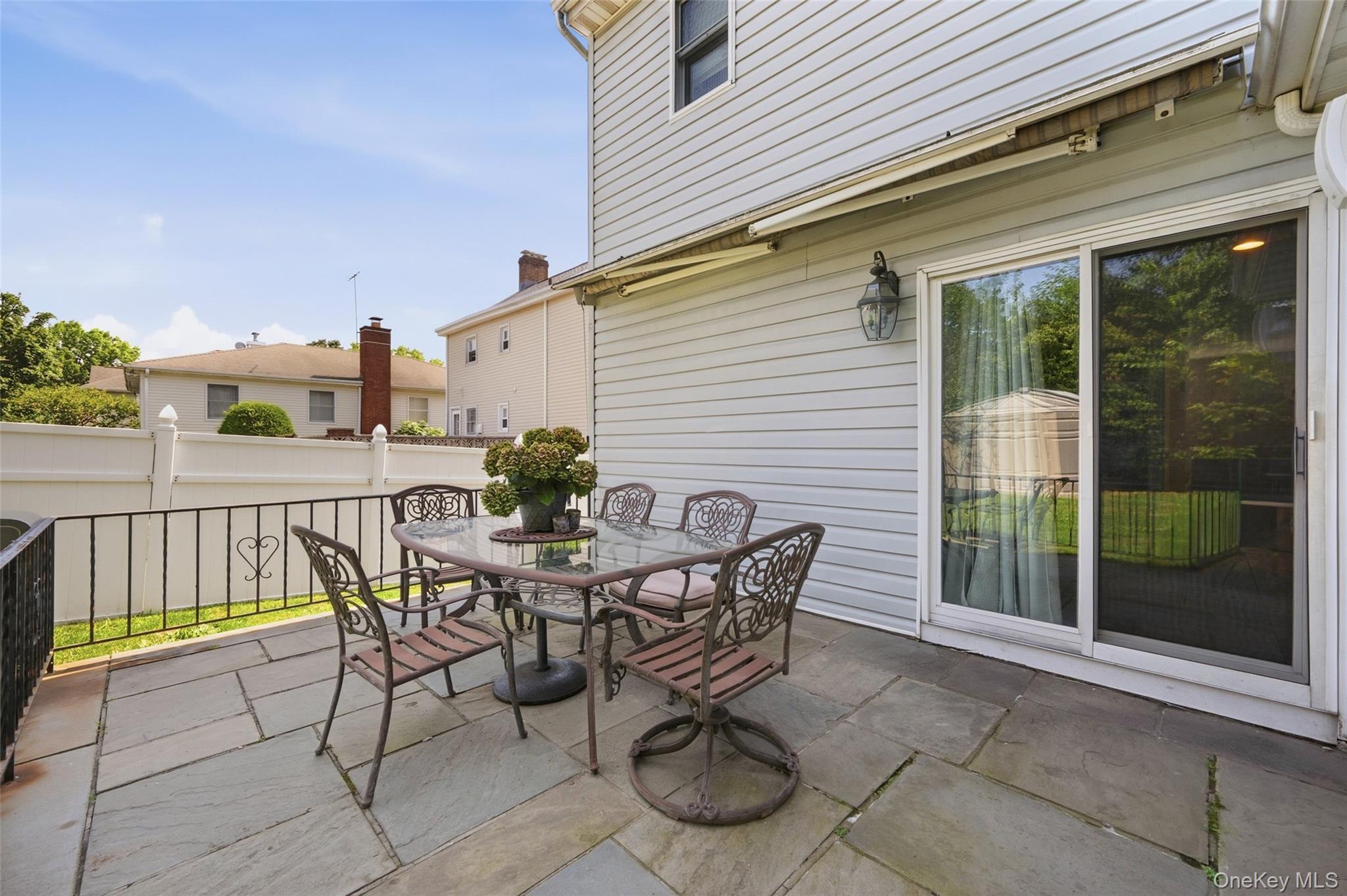 8 Ridge Street Property Photo 24