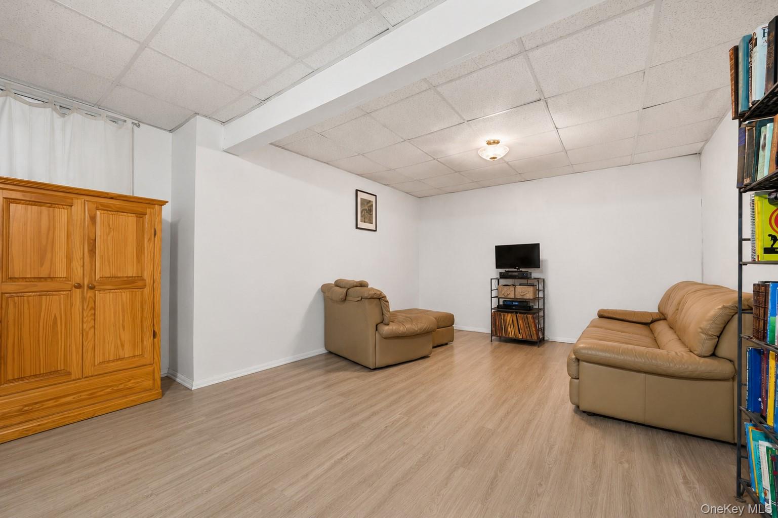 8 Ridge Street Property Photo 28