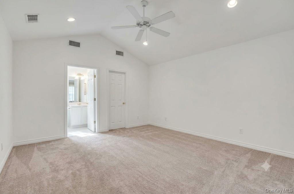 702 Pebble Beach Path Property Photo 13