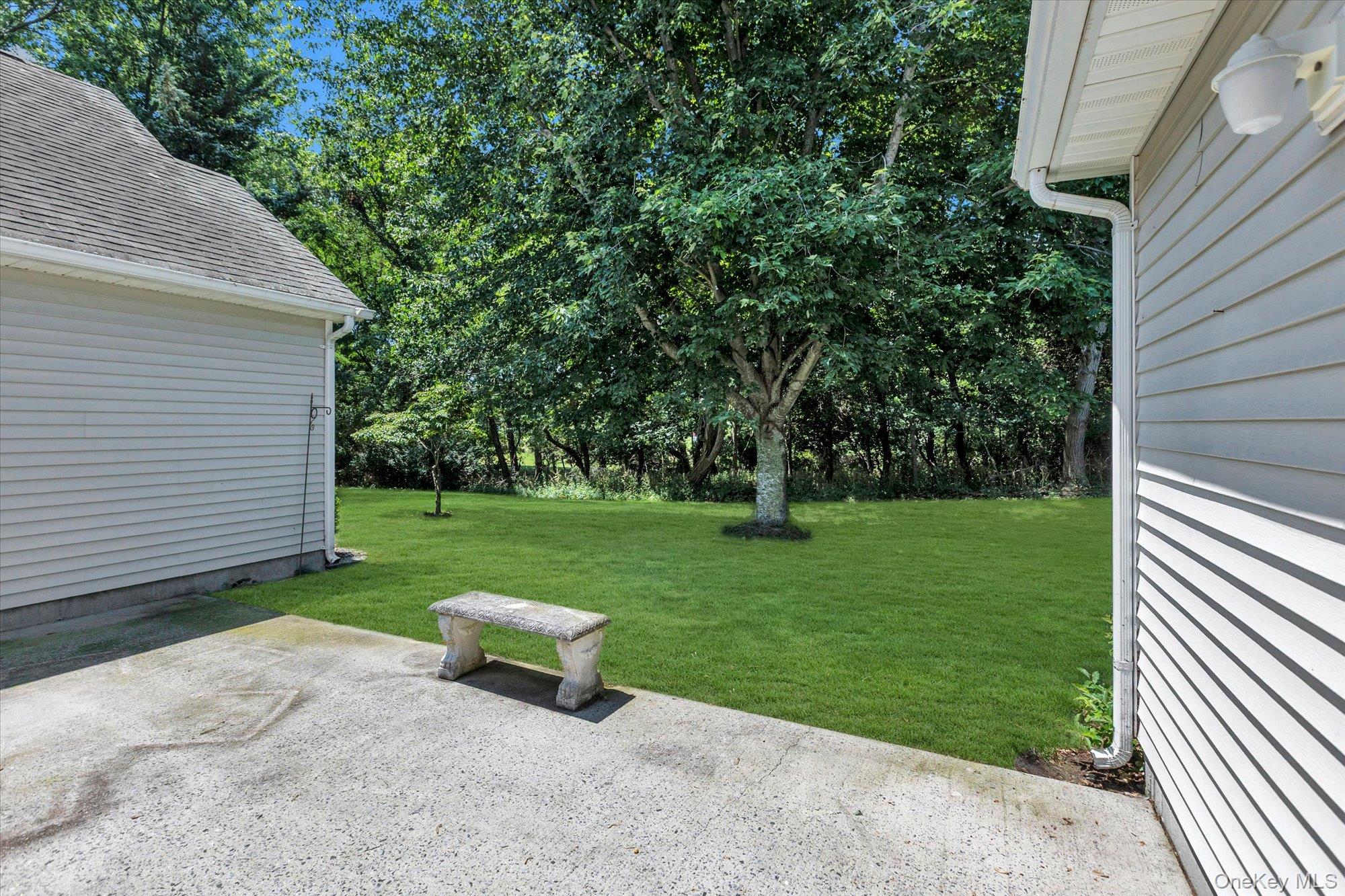 702 Pebble Beach Path Property Photo 24