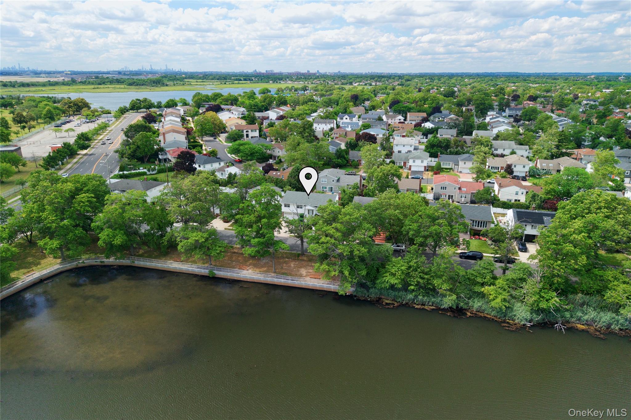 726 University Street Property Photo 18