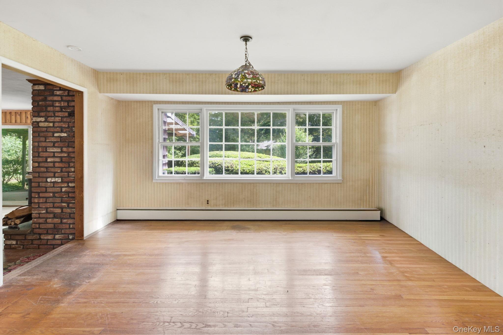 209 Southdown Road Property Photo 8