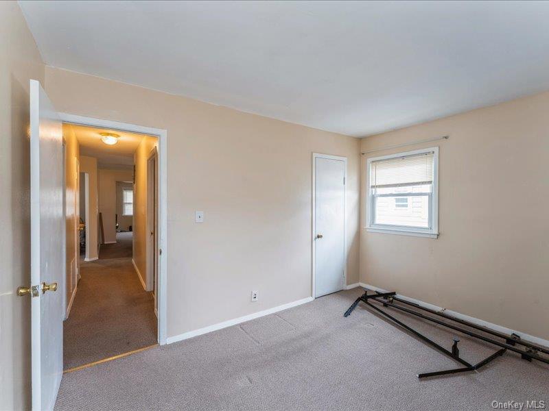 235-36 148th Avenue Property Photo 11