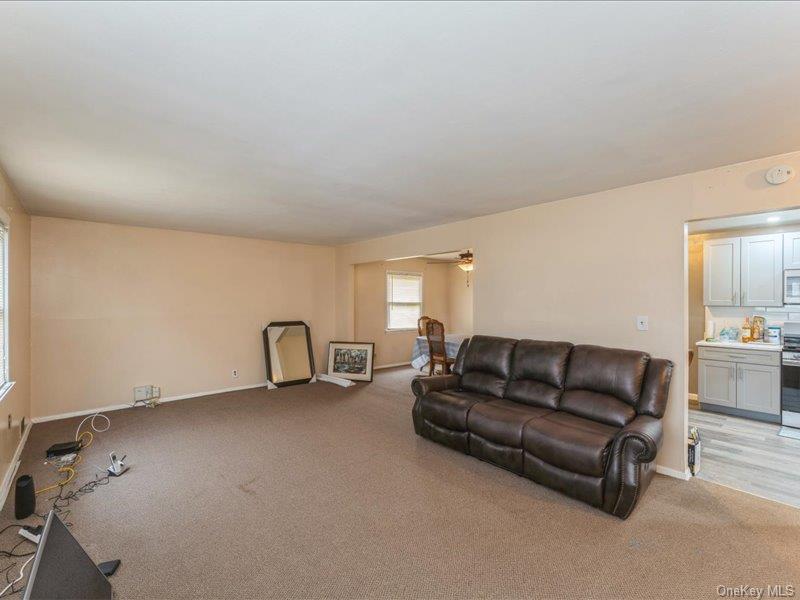 235-36 148th Avenue Property Photo 12