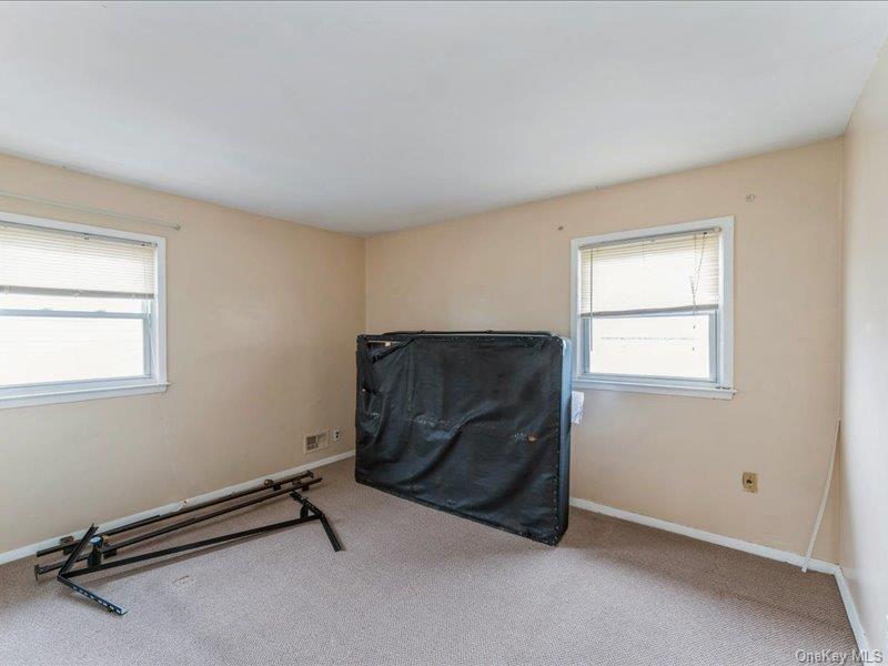 235-36 148th Avenue Property Photo 13