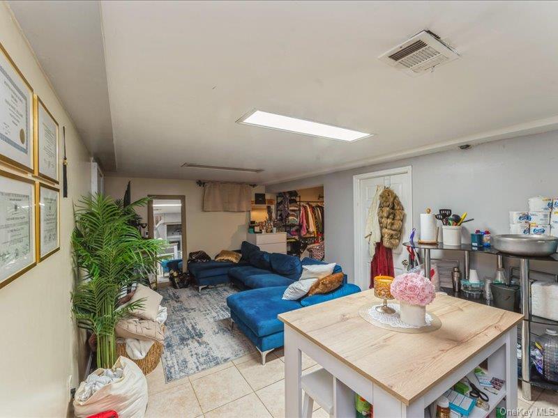 235-36 148th Avenue Property Photo 21