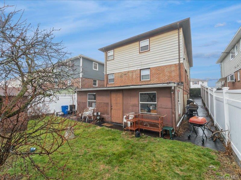 235-36 148th Avenue Property Photo 31