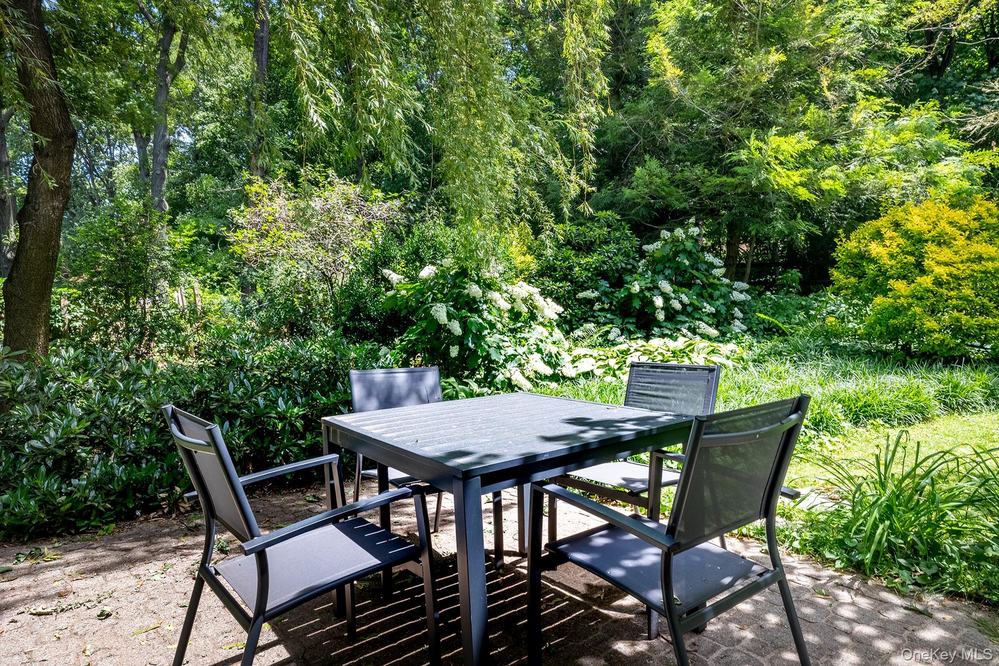 2727 Palisade Avenue 9b Property Photo 9