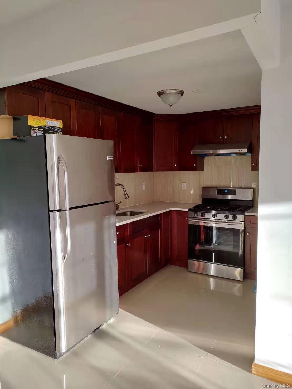 71-66 Parsons Boulevard 3f Property Photo 3