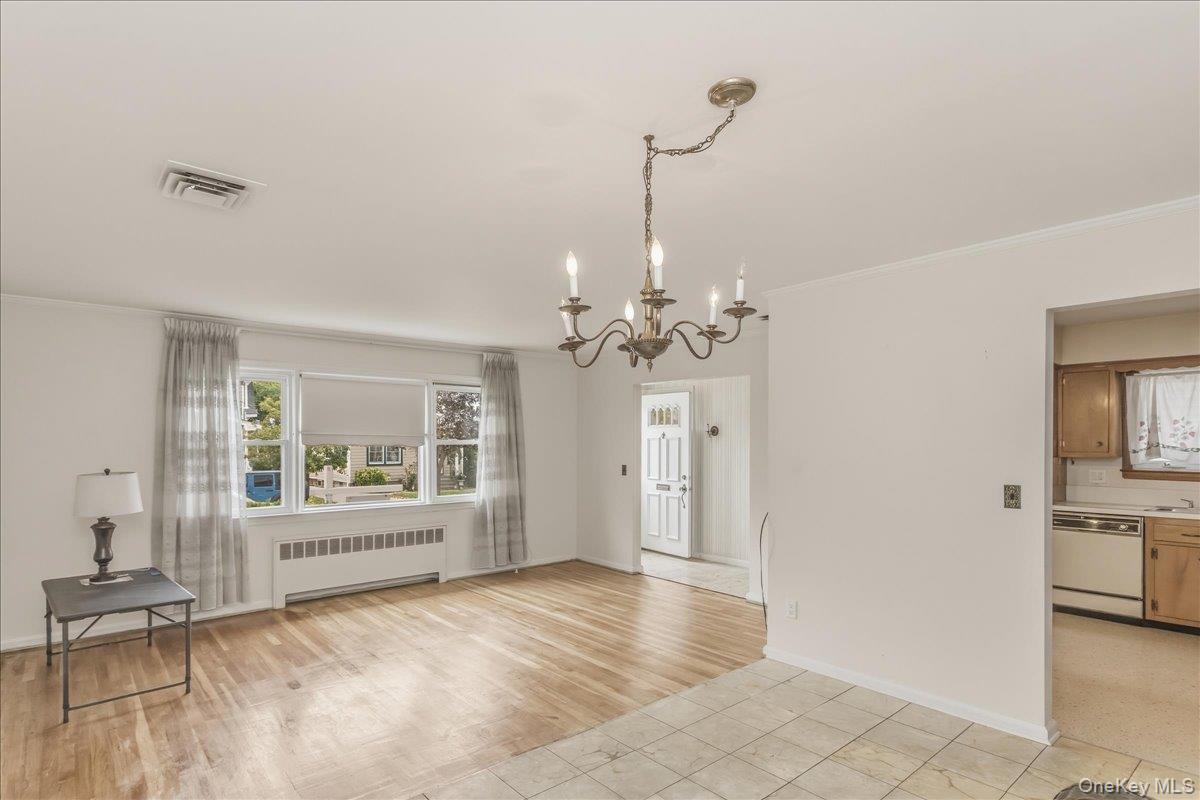 17 Duryea Place Property Photo 6