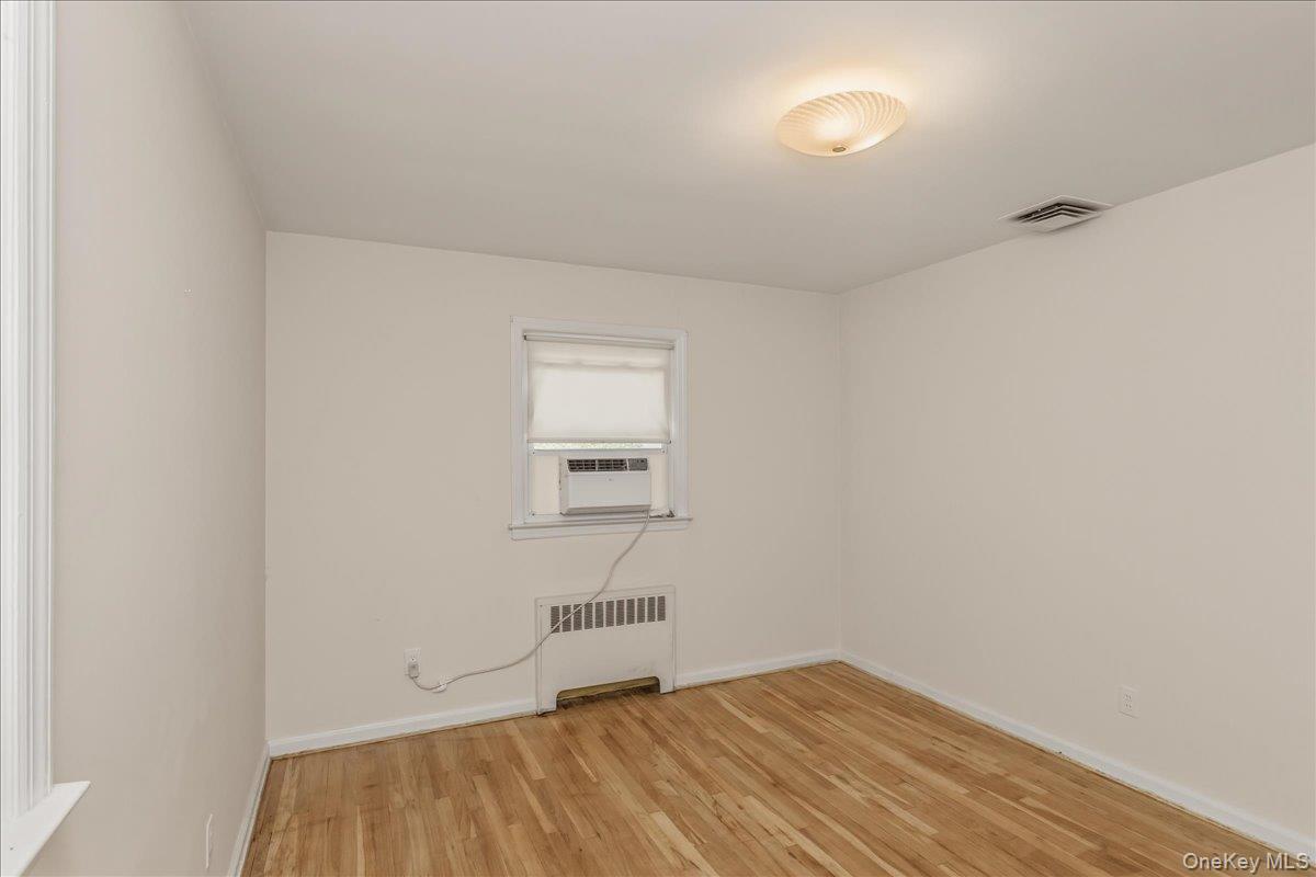 17 Duryea Place Property Photo 9