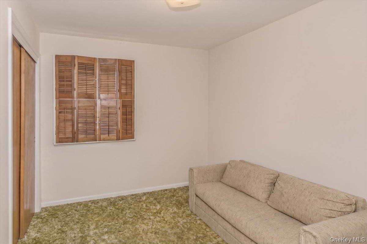 17 Duryea Place Property Photo 13