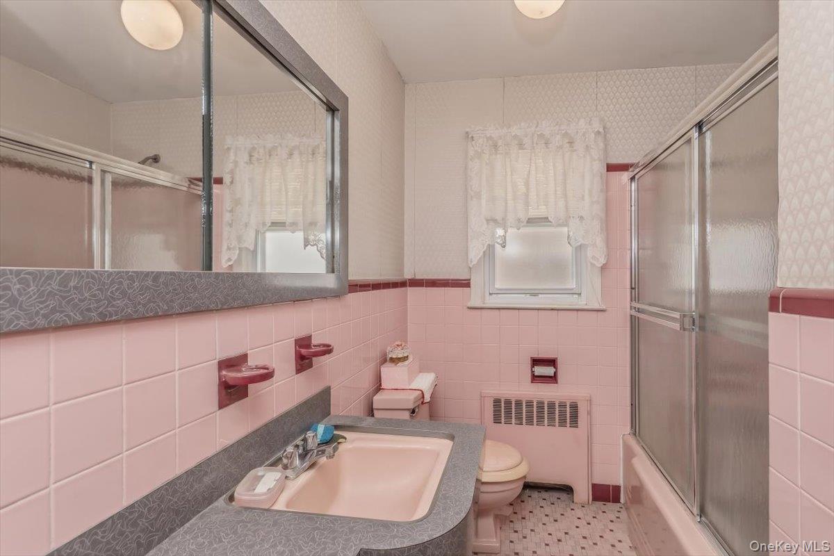 17 Duryea Place Property Photo 14