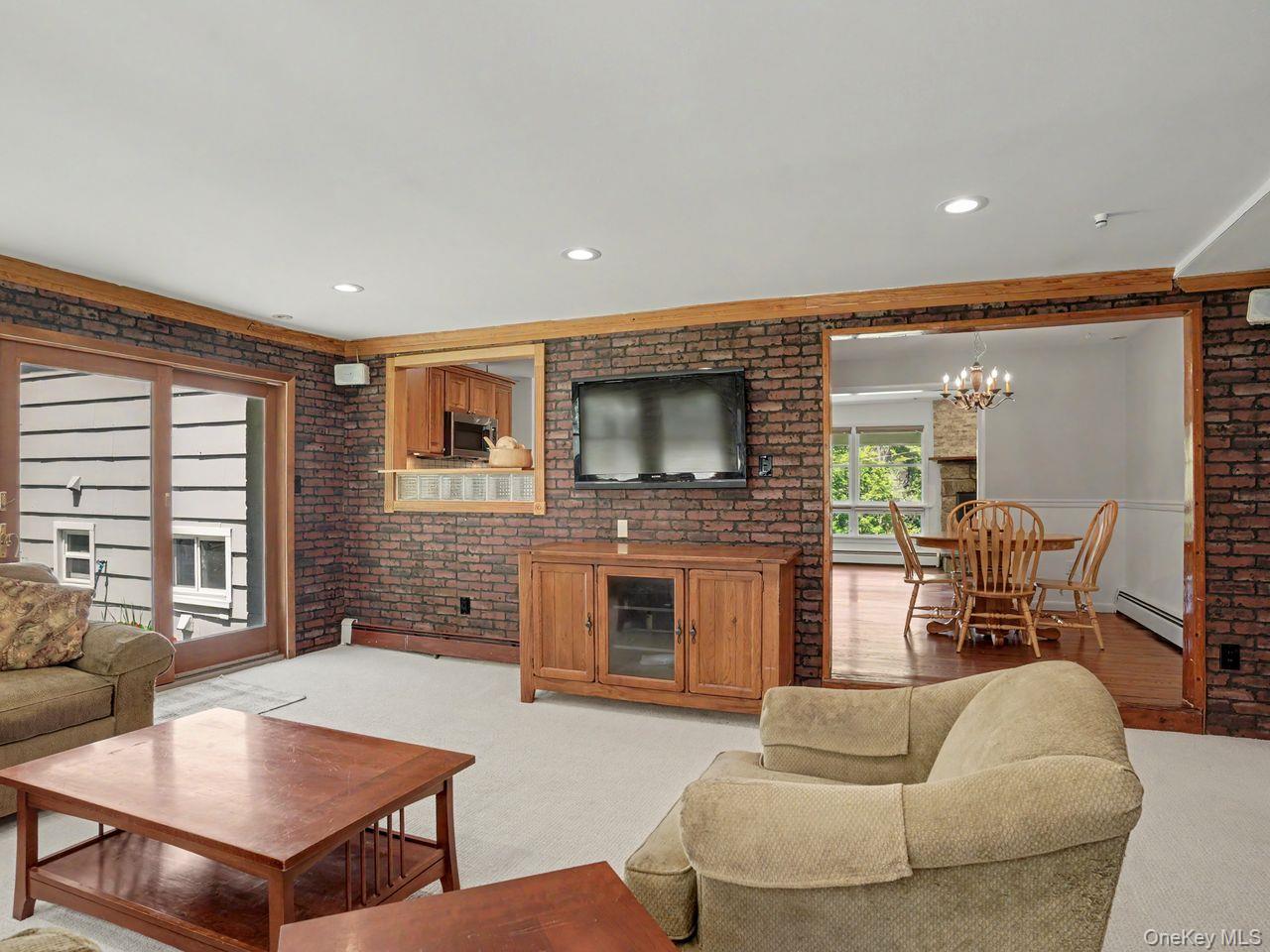 11 Leona Drive Property Photo 11