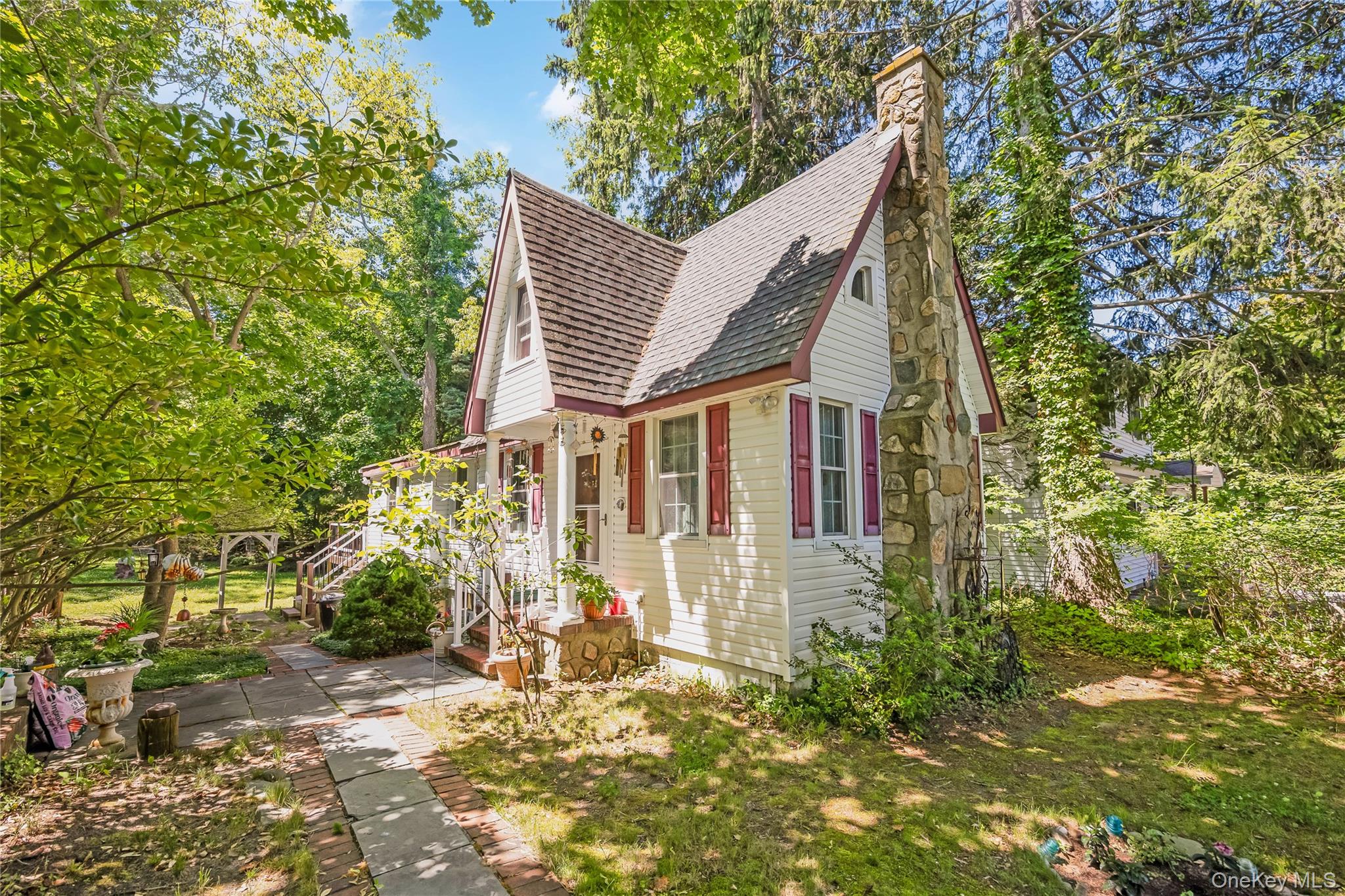 12 Valkyr Road Property Photo 4