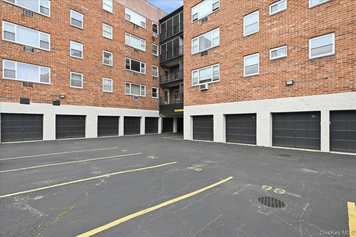 101 Lincoln Avenue 4k Property Photo 18