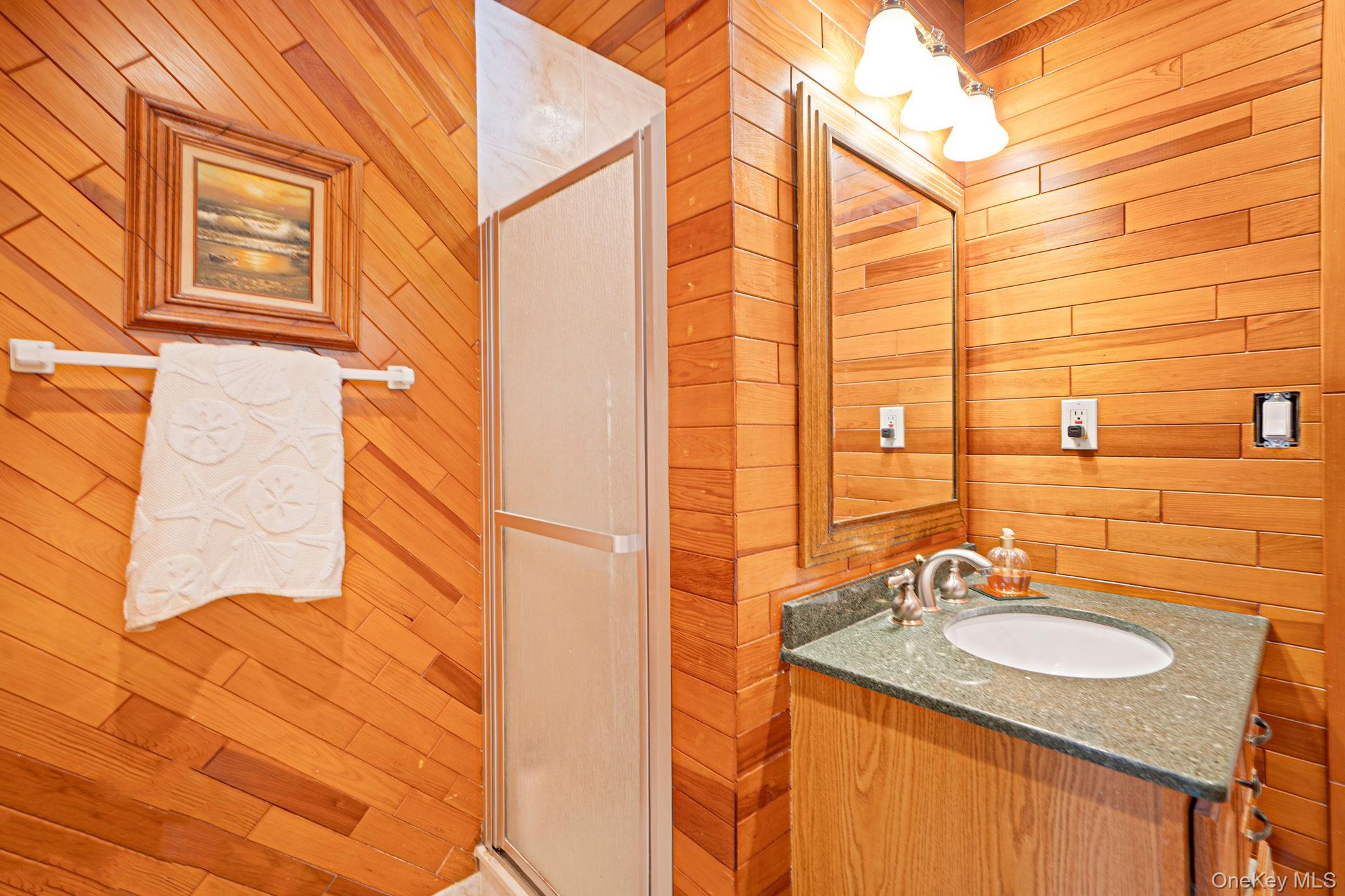 15 Edwin Avenue Property Photo 18