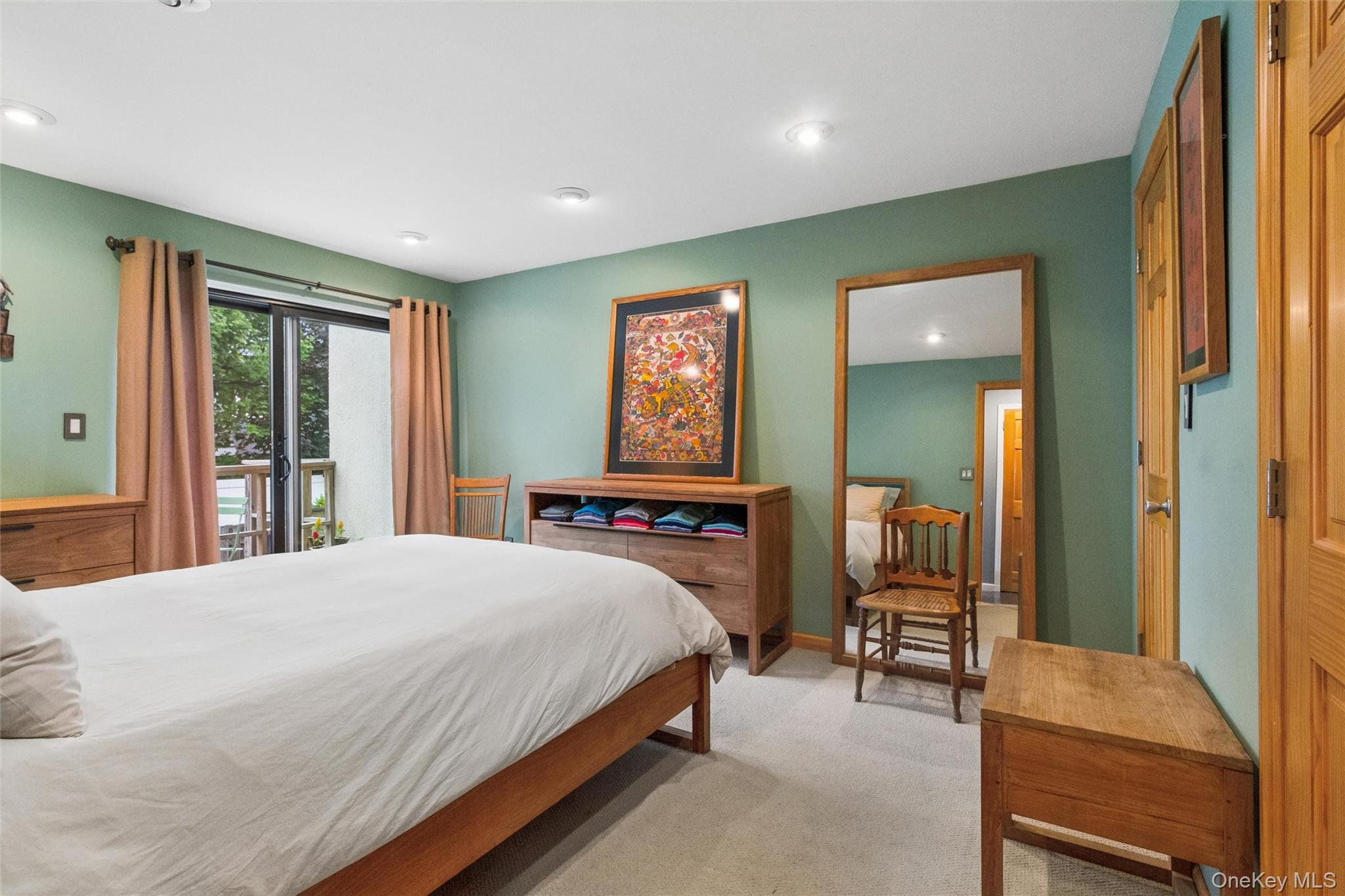 545 W Broadway A Property Photo 16