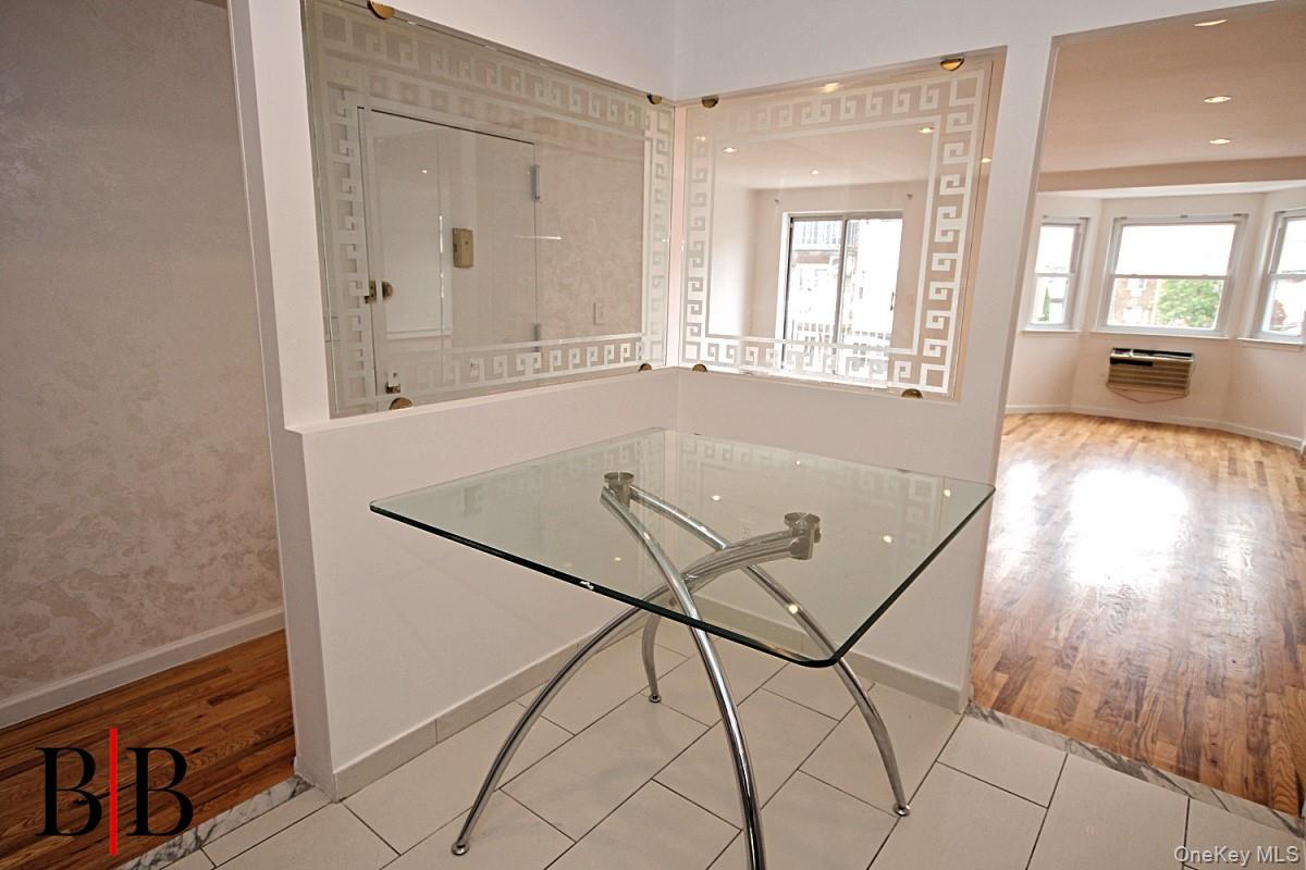 18 Cove Lane 7g Property Photo 10