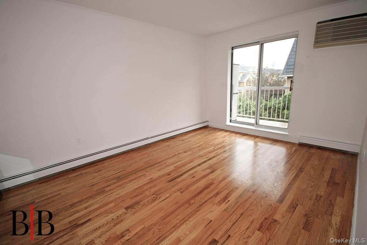 18 Cove Lane 7g Property Photo 14