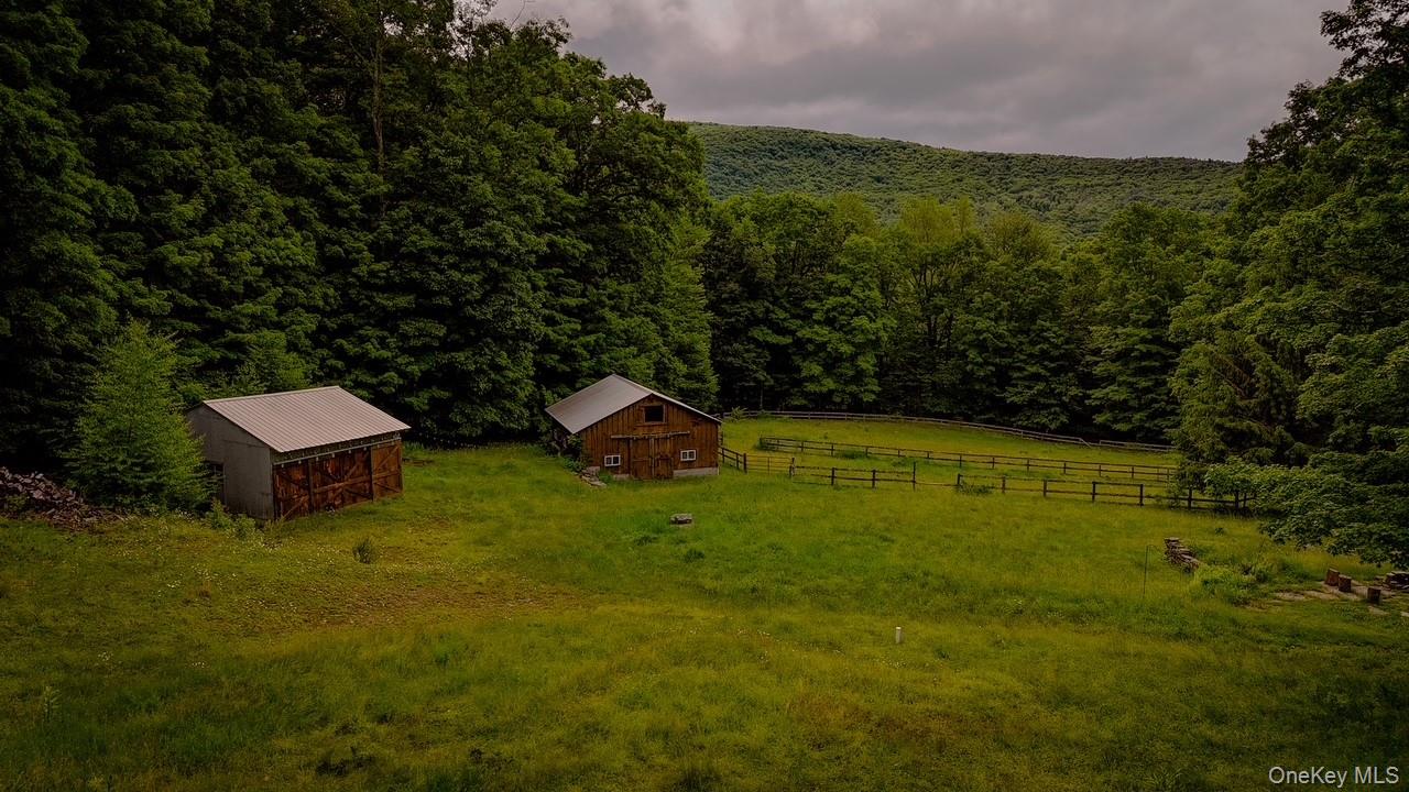 385 Sundown Road Property Photo 24