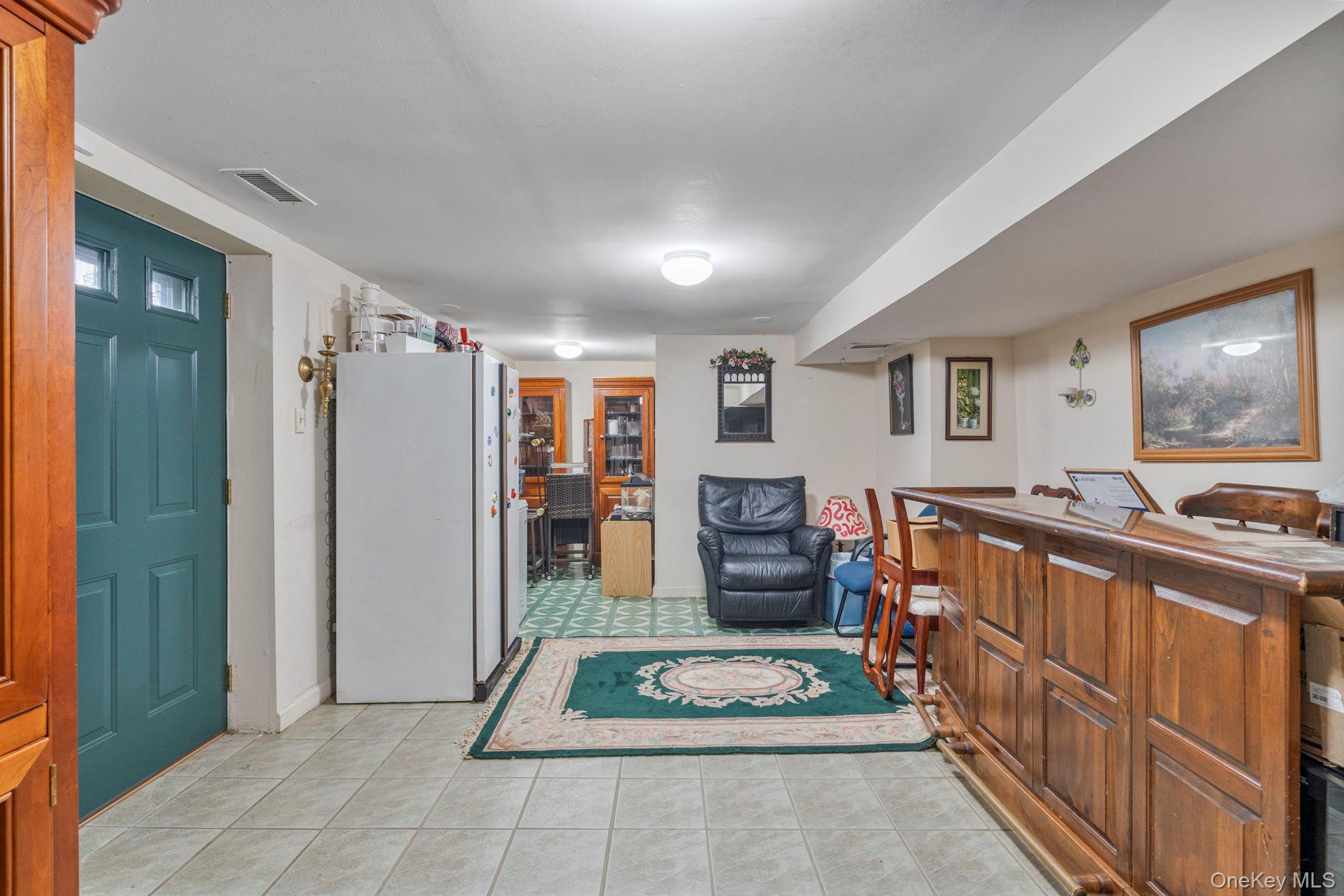 1 Hale Place Property Photo 17