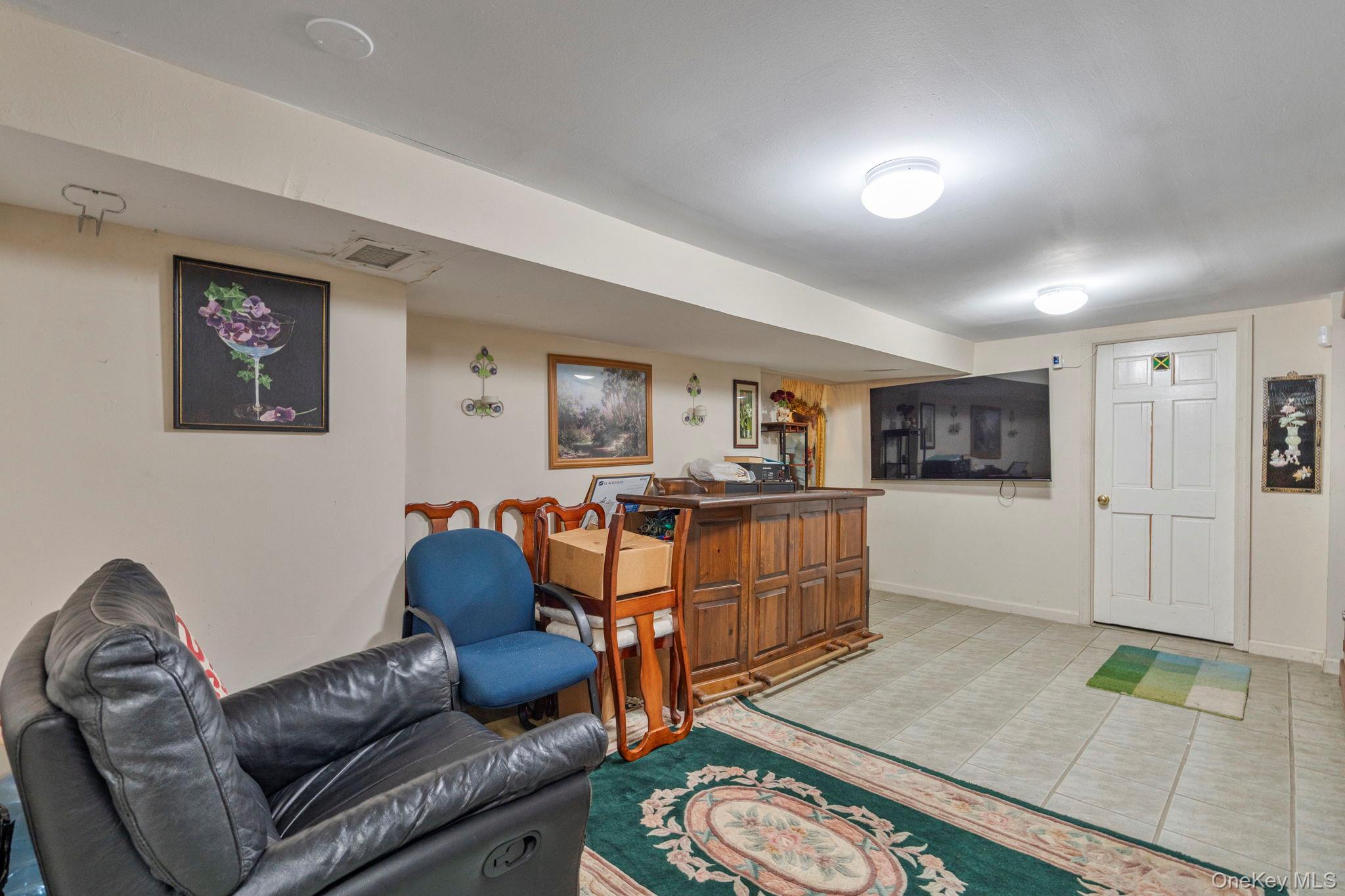 1 Hale Place Property Photo 18