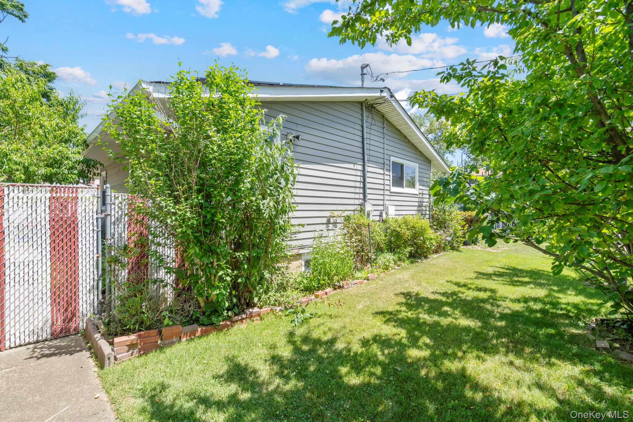 1 Hale Place Property Photo 24