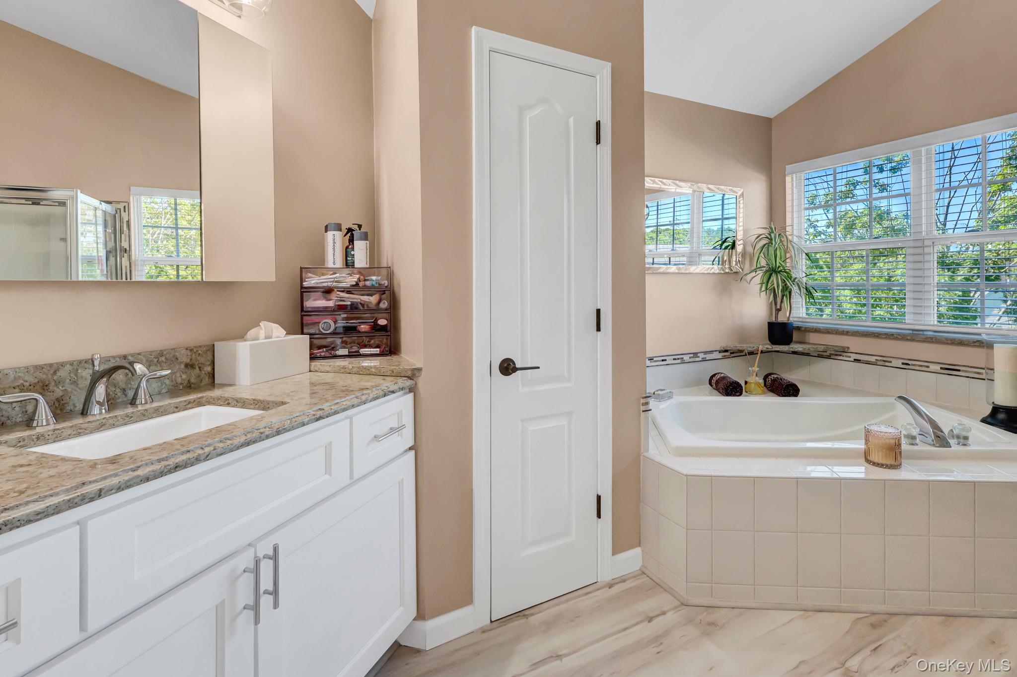 2106 Nicole Drive Property Photo 18