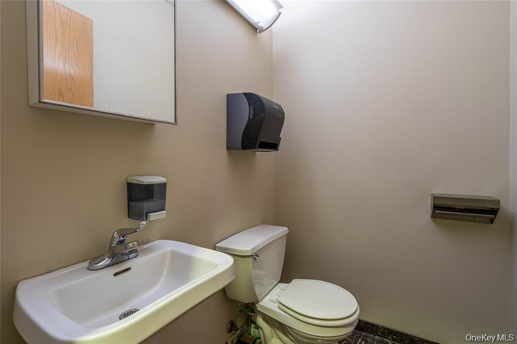 320 State Route 17m Property Photo 13