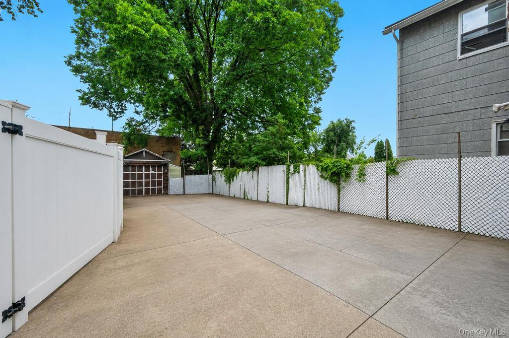 9419 96th Street Property Photo 26