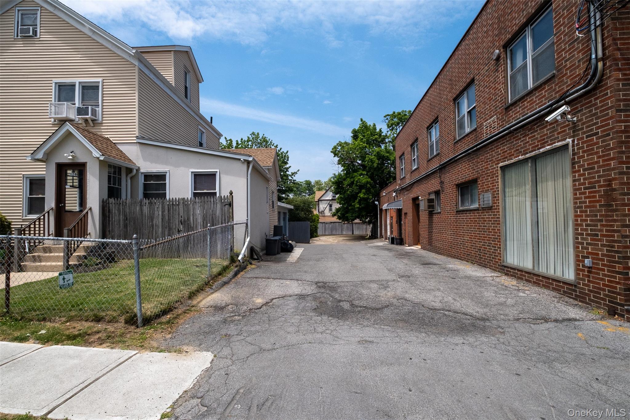 124-128 W Lincoln Avenue Property Photo 2