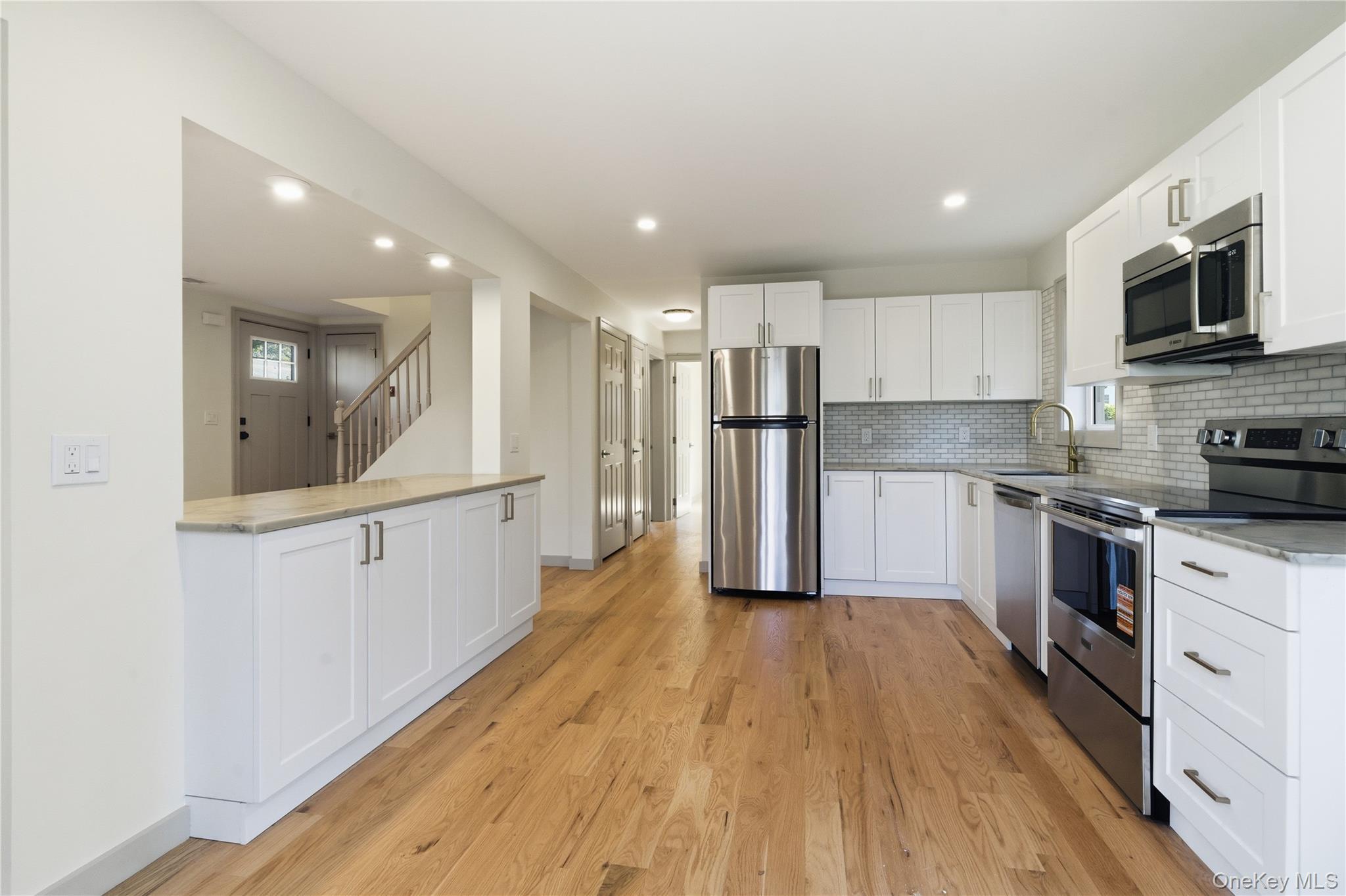 336 2nd Street Property Photo 5