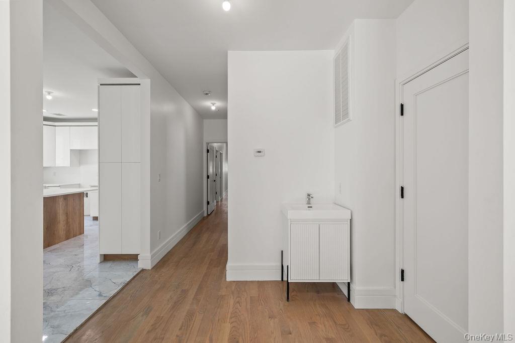 111 S Lake Spring Street 201 Property Photo 16