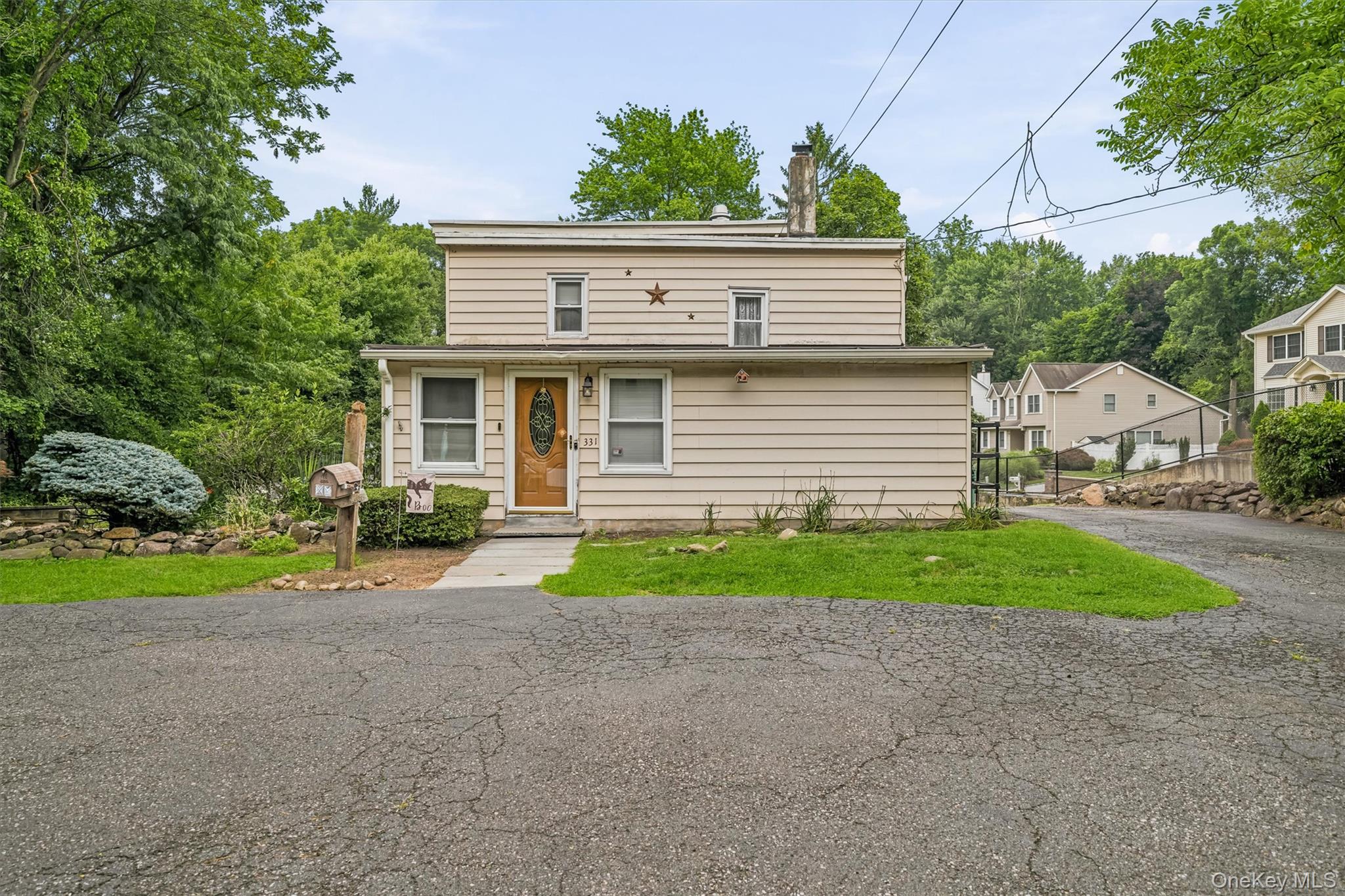 331 Kings Highway Property Photo 2