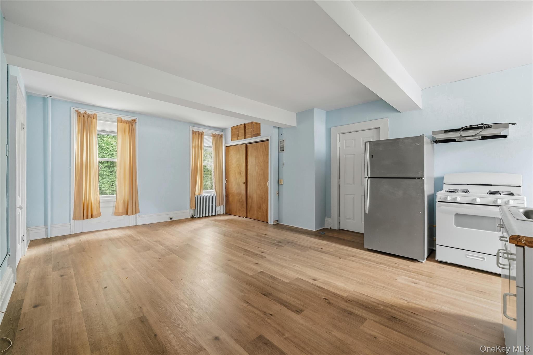 331 Kings Highway Property Photo 14