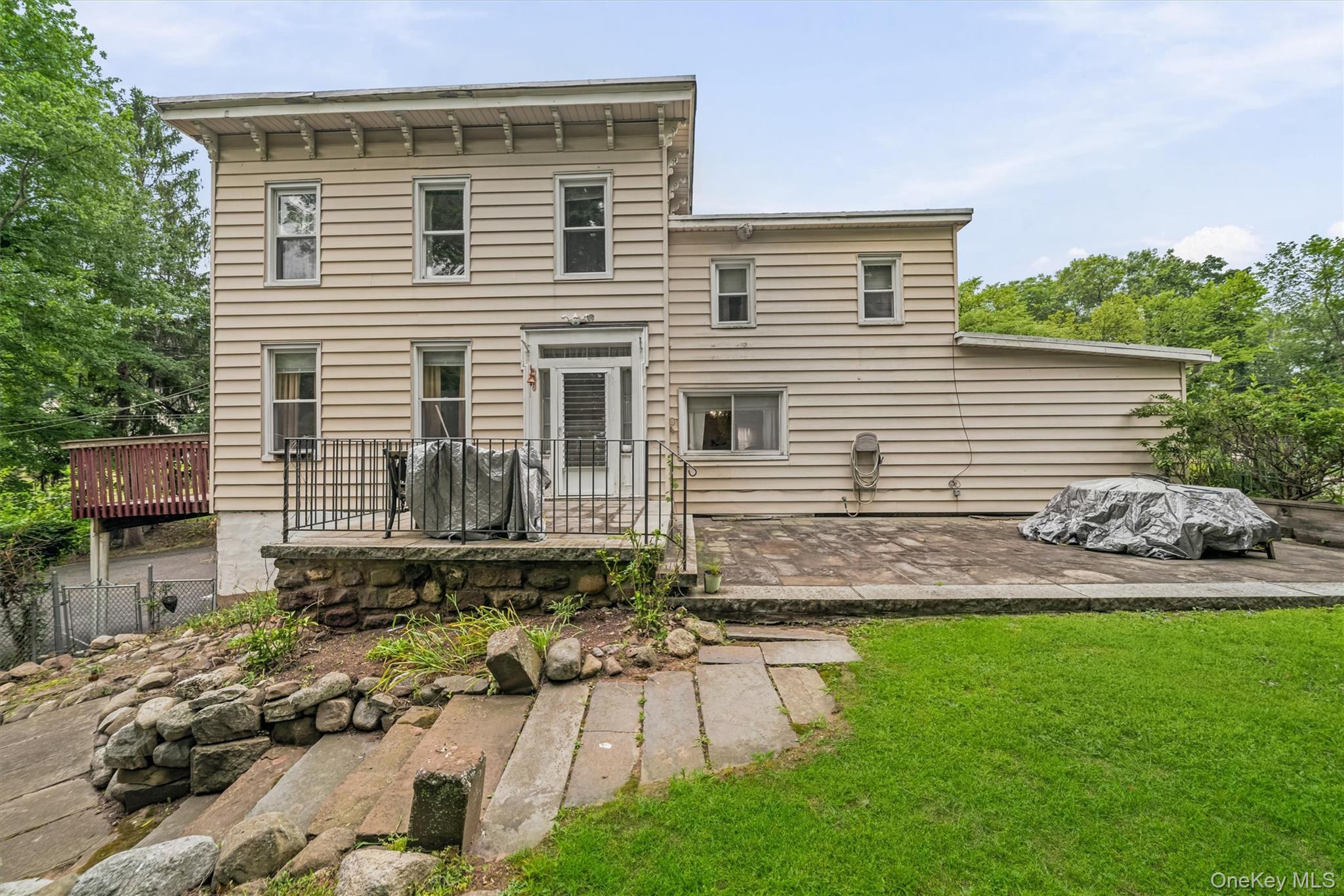 331 Kings Highway Property Photo 32