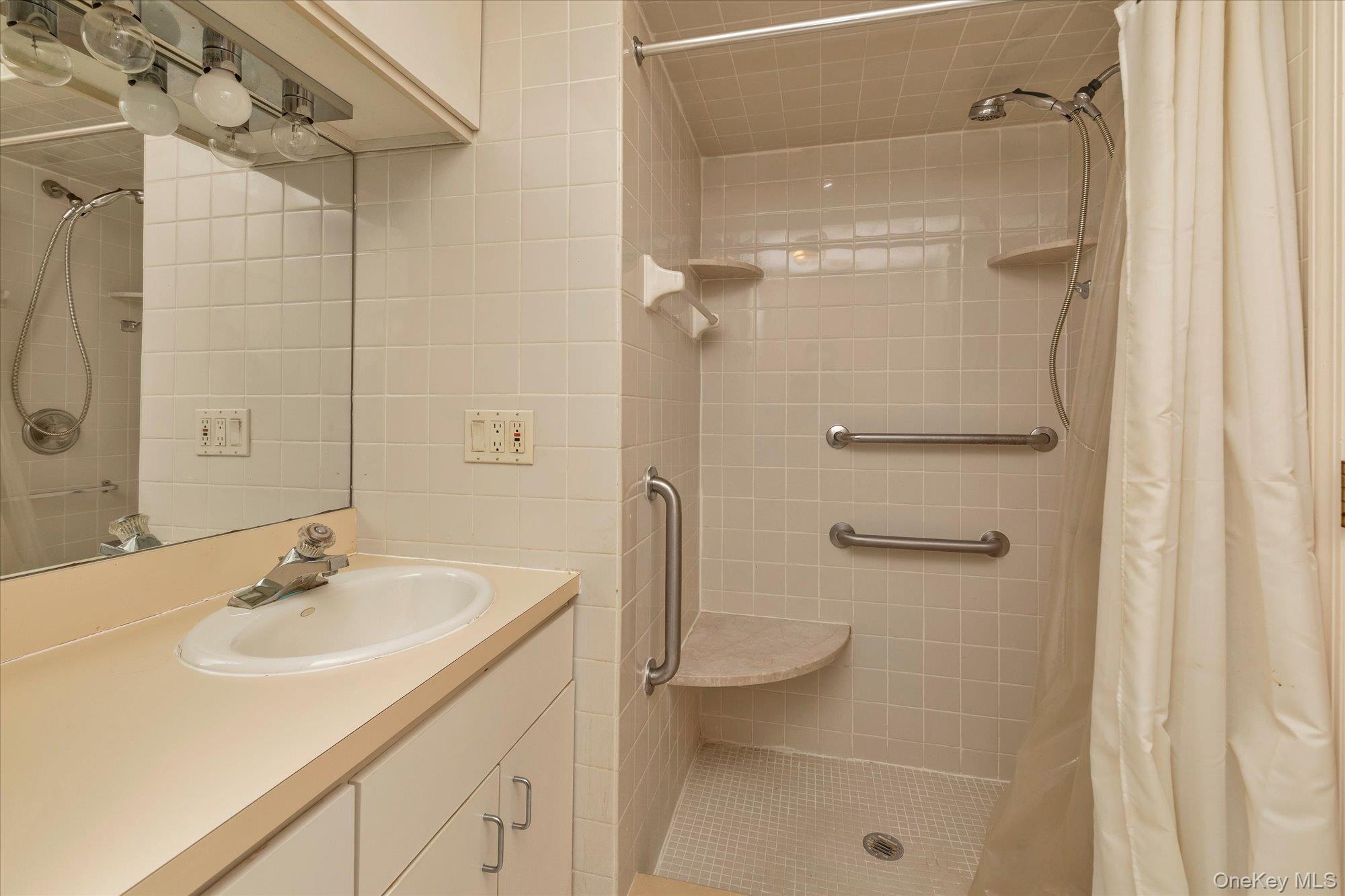 373 Argyle Road Property Photo 21