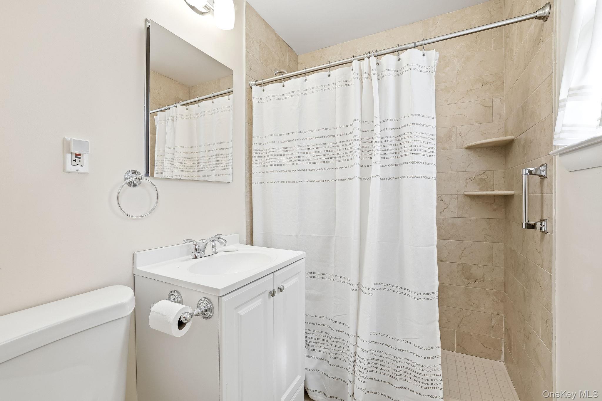 182 Pinewood Road 25 Property Photo 12