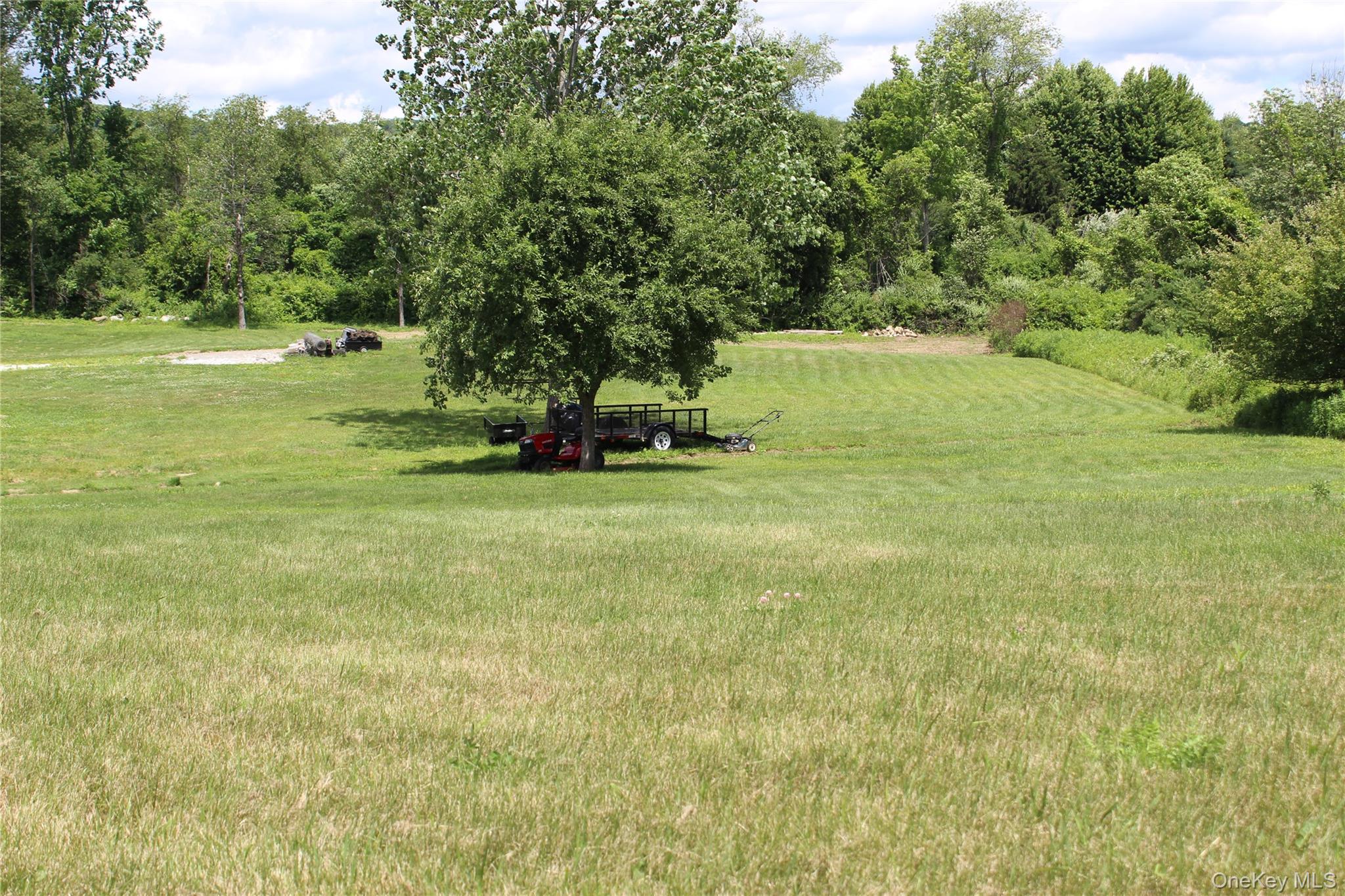 Country View Road Property Photo 3