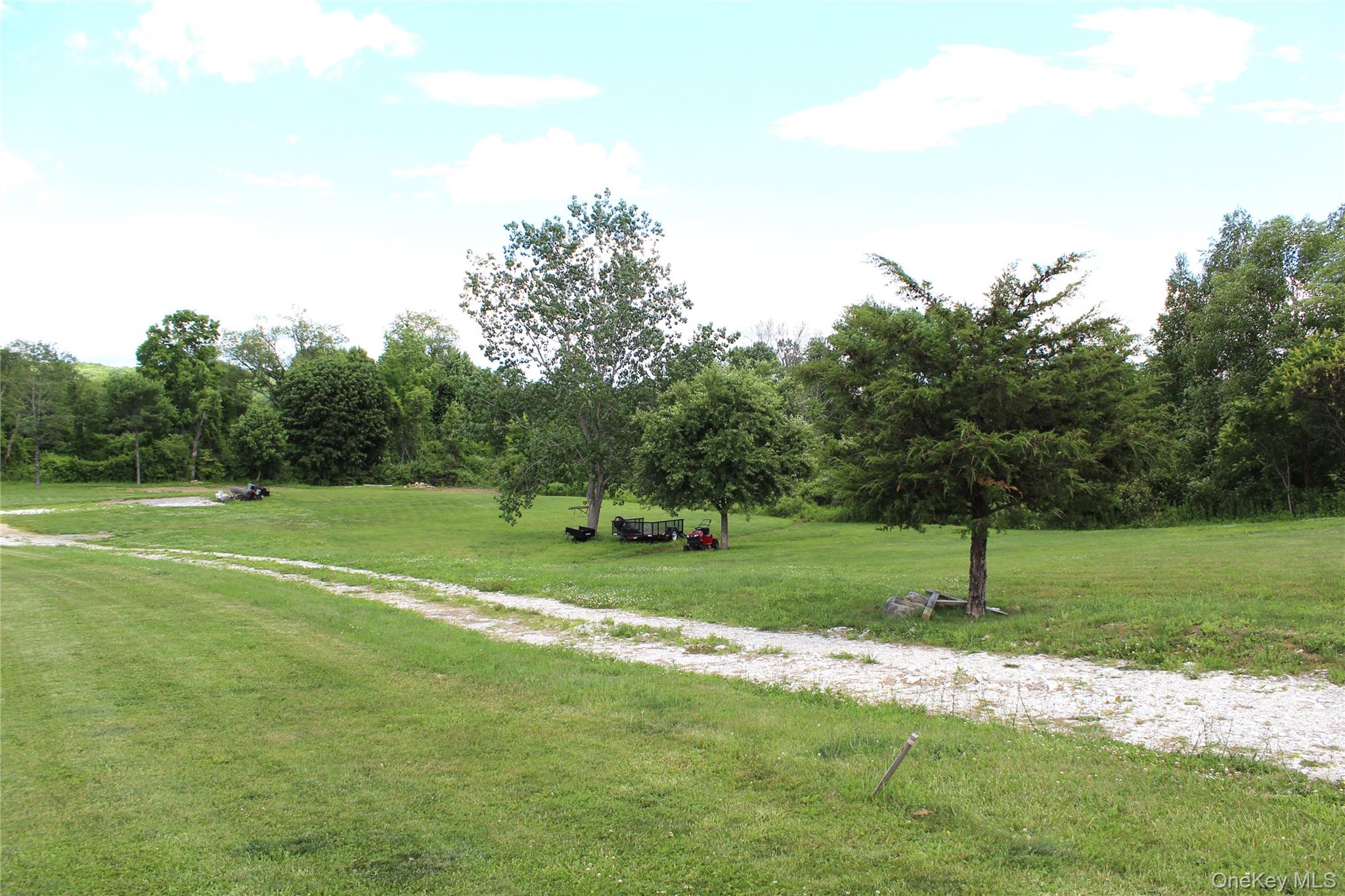 Country View Road Property Photo 4