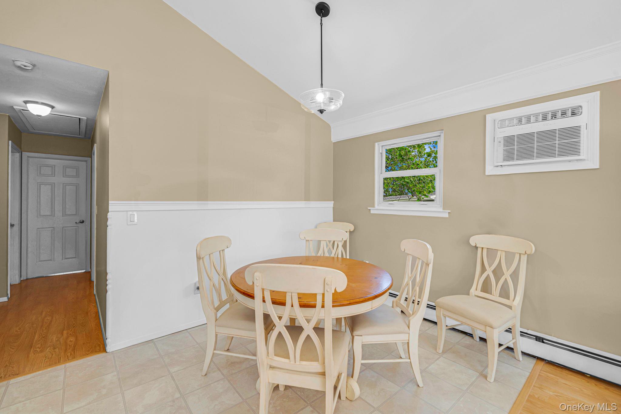 46 Longfellow Drive Property Photo 7