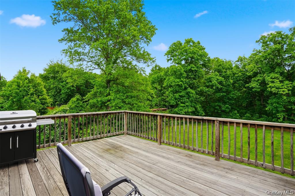 201 Kingsview Highway Property Photo 11